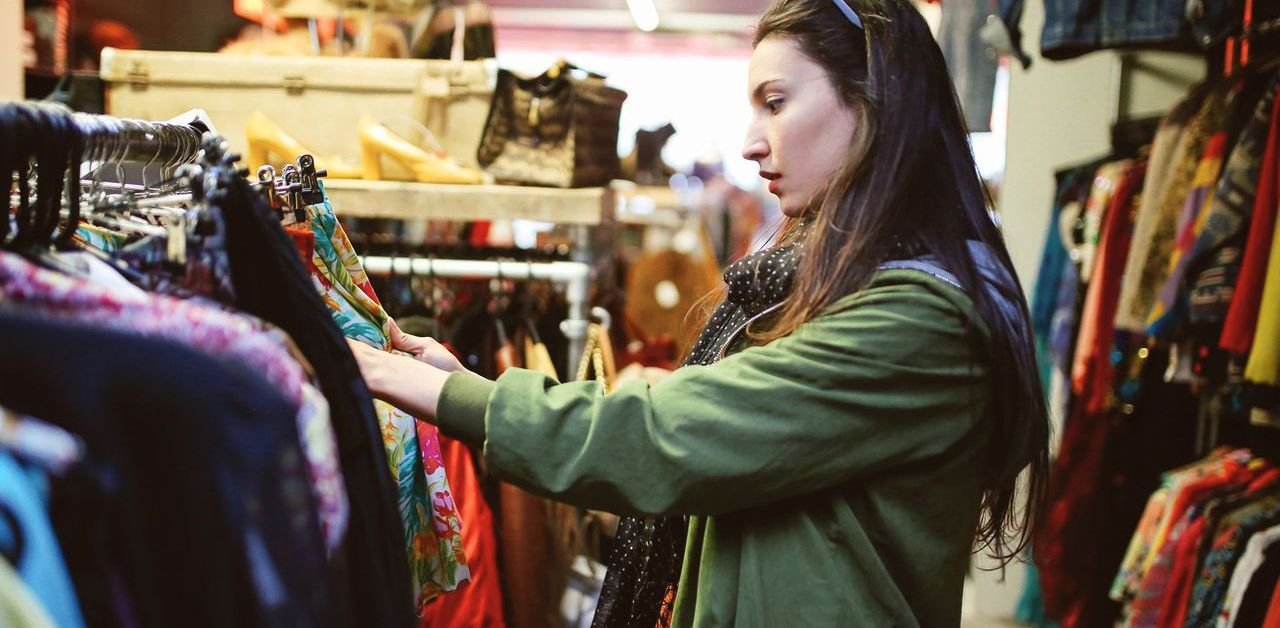 Wardrobe Longevity vs Fast Fashion